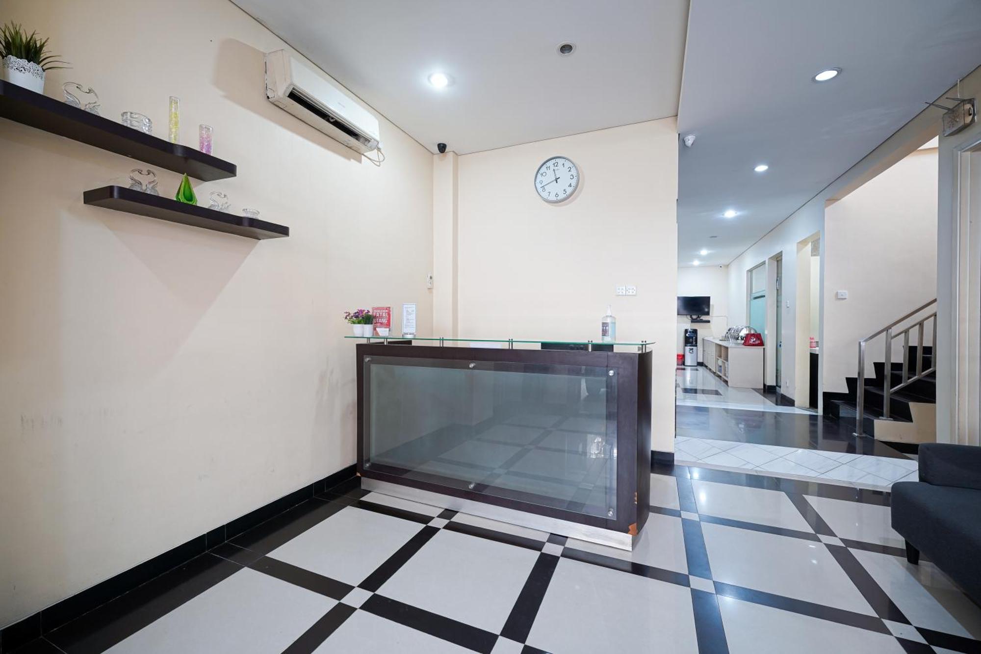 Multi 88 Syariah Otel Cakarta Dış mekan fotoğraf