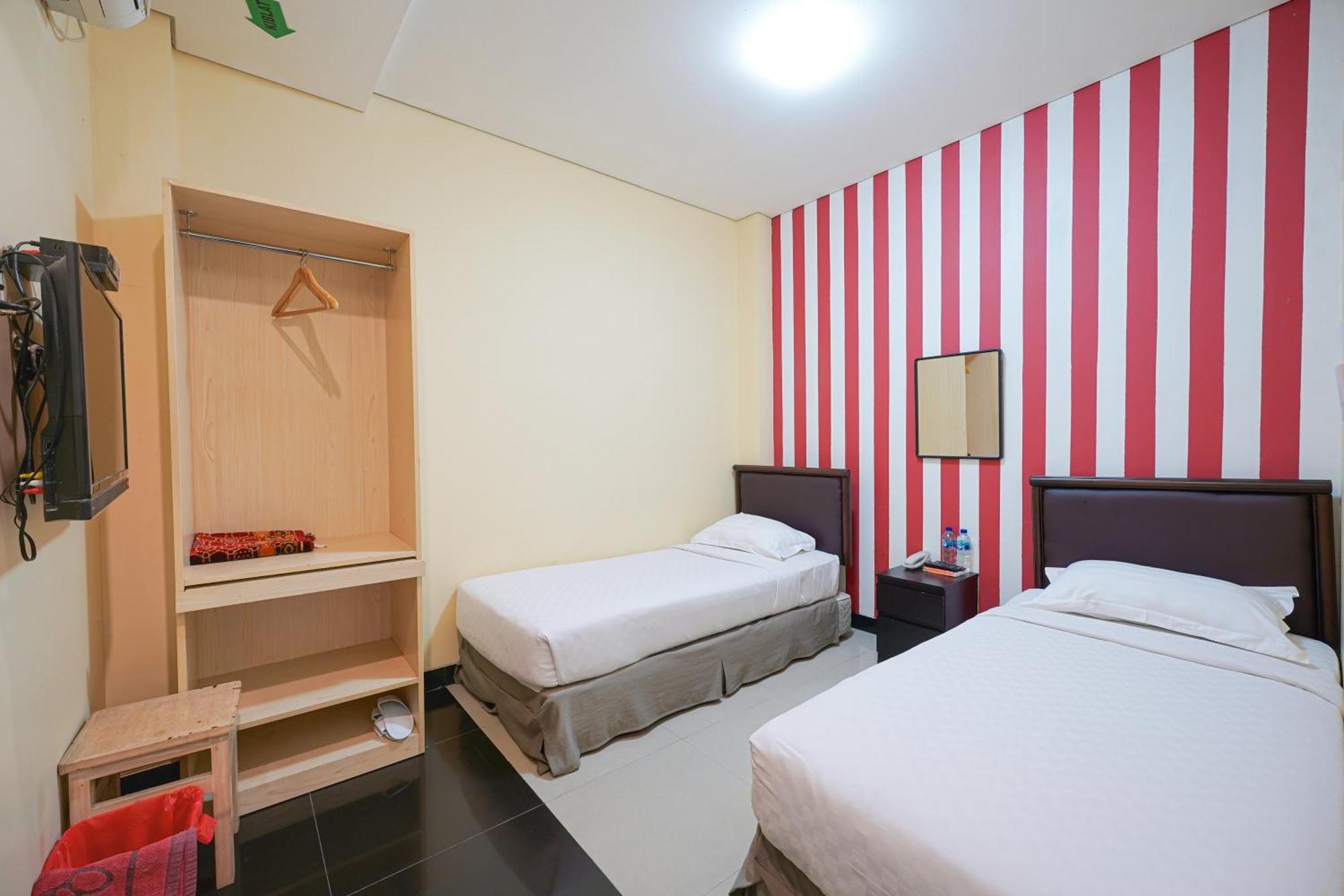 Multi 88 Syariah Otel Cakarta Dış mekan fotoğraf